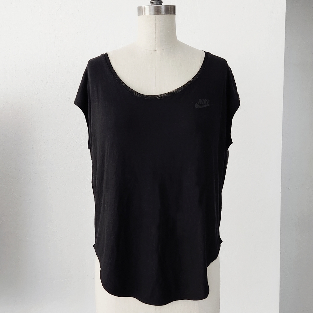 Nike mesh back workout athletic show sleeve shirt black